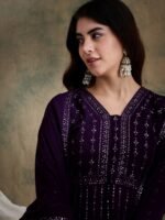 Elegant Green Embroidered Anarkali Gown with V Neck & Lace Dupatta