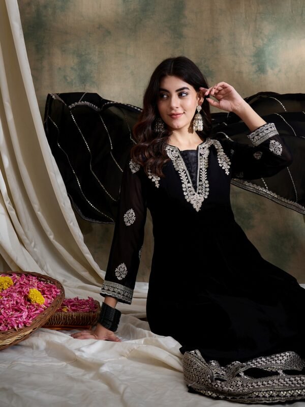 Exquisite Black Embroidered Faux Georgette Anarkali Gown with Dupatta | Miss Ethnik