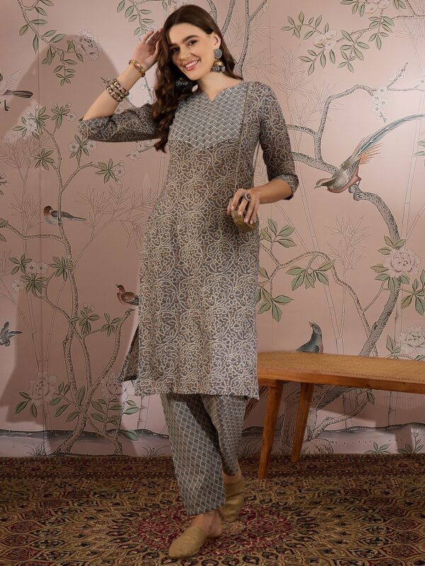 Green Printed Straight Kurta with Bottom – Notch Neck, 3/4 Sleeve Stitched Cotton Set